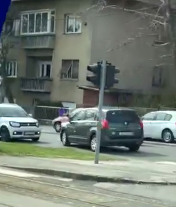 VIDEO Žena u Zagrebu jurila u krivom smjeru: 'Trubili smo joj, sreća pa nije bila velika gužva'