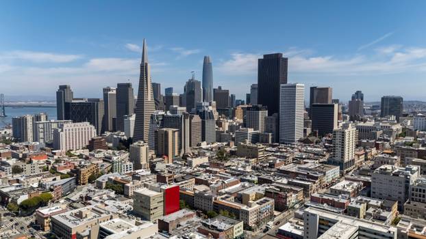San Francisco from Above: A Dynamic Tapestry of History, Innovation, and Iconic Landmarks on California’s Northern Coast