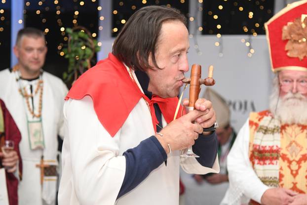 Križevci: Krštenje vina okupilo je 50-ak biskupa Svetih Martina iz cijele Hrvatske