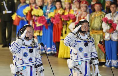 Kineski astronauti sletjeli na Zemlju nakon najdulje misije