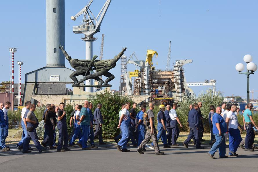 Drama u Puli: 'Neka se Vlada odluči. Radnicima je dosta igre'