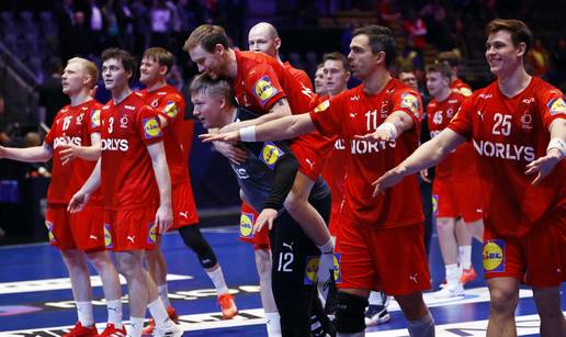 Danski mediji ironično: 'Skoro je dosadno gledati Dansku'. Nielsen: U finalu moramo bolje!