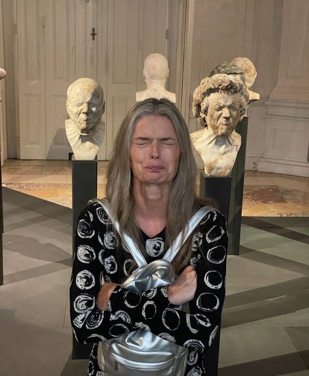 FOTO Ima 60 godina, a nema bore: Ikona ljepote otkrila je tajnu sporog starenja