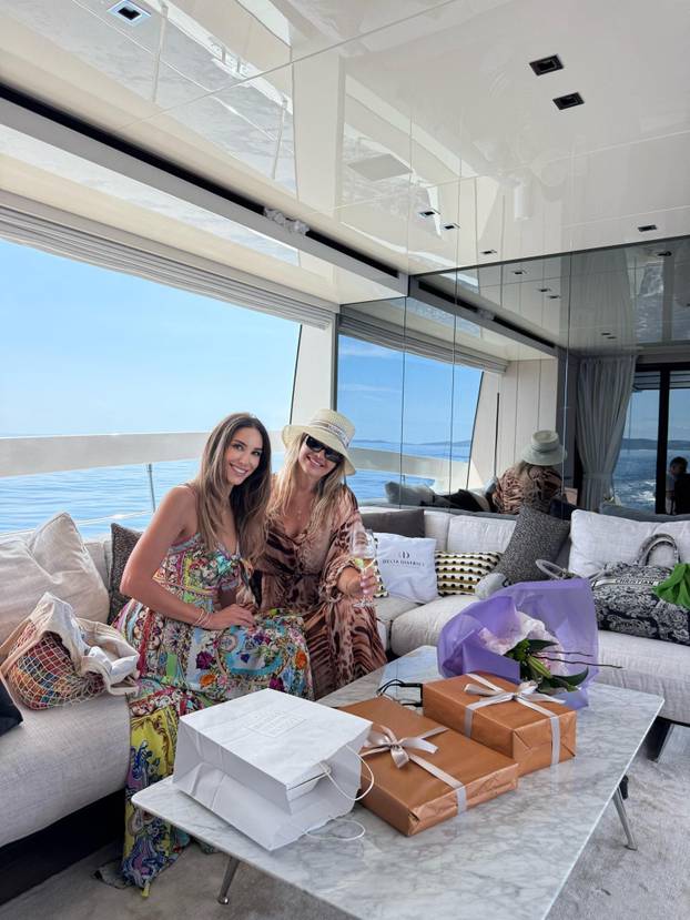 FOTO Vikend glamura i luksuza! Majoli, Kolinda i drugi uživali na eventu Snježane Mehun...