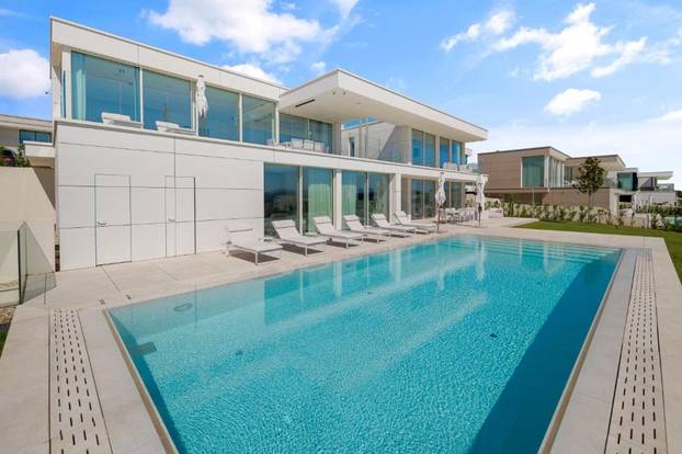 FOTO I Hrvatska ima rajske resorte: Ovaj na Ugljanu bolji je čak i od onih na Maldivima