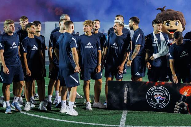 Split: Igrači Hajduka posjetili su Torciida kup