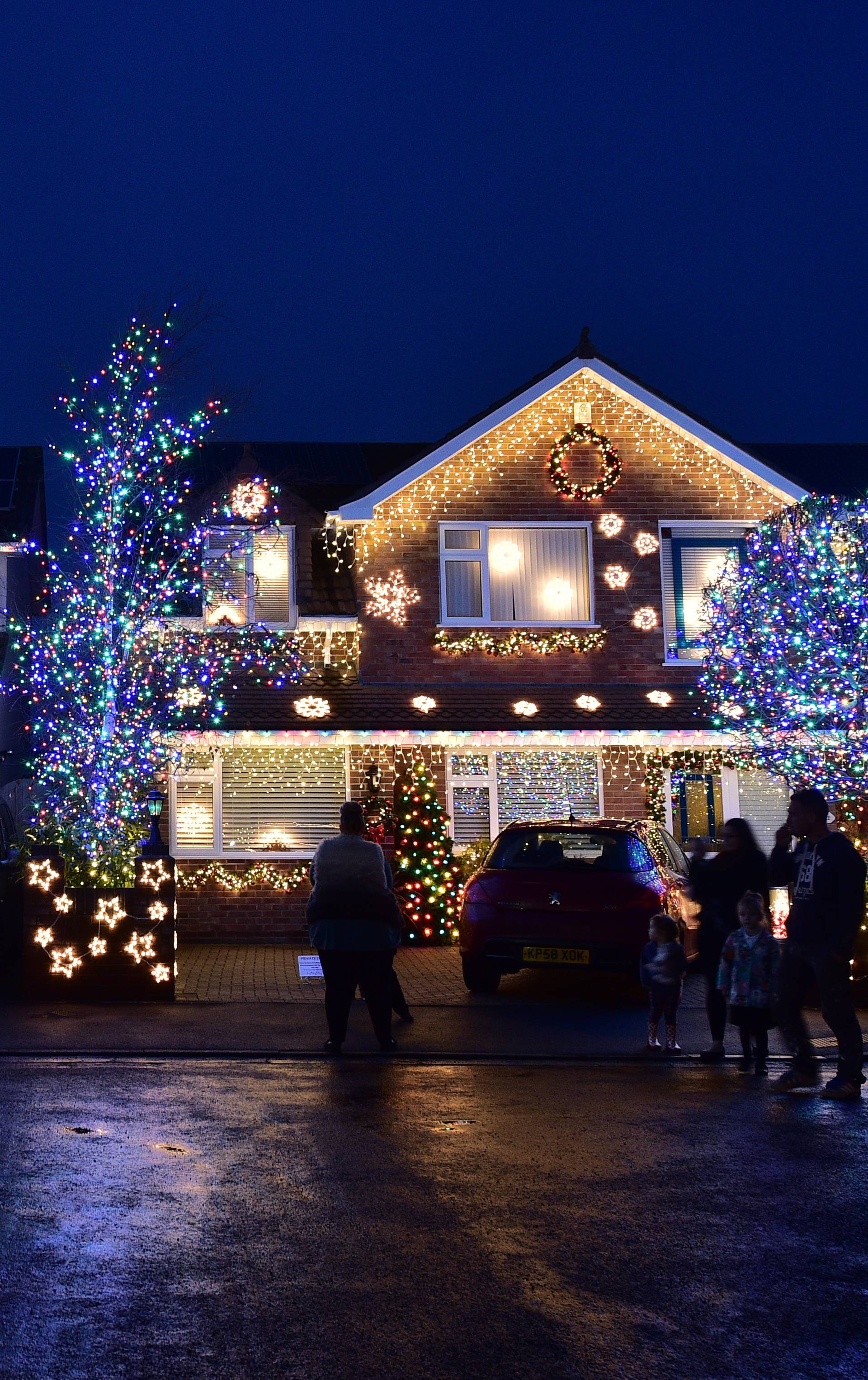 Trinity Close Christmas lights display