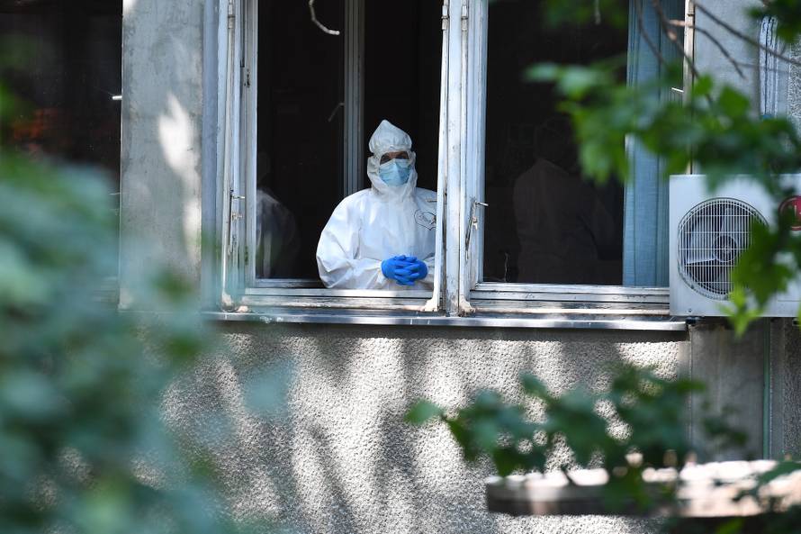 Nastavlja se rast oboljelih u Srbiji: 137 novih slučajeva