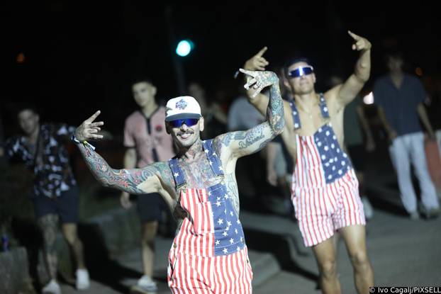 Split: Dolazak partijanera na drugu večer Ultra Europe festivala 2025.