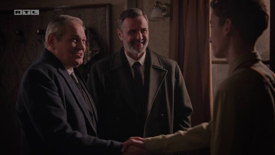 Što će danas biti u seriji Divlje pčele? Sviće dan vjenčanja Kate i Domazeta, stiže neočekivano