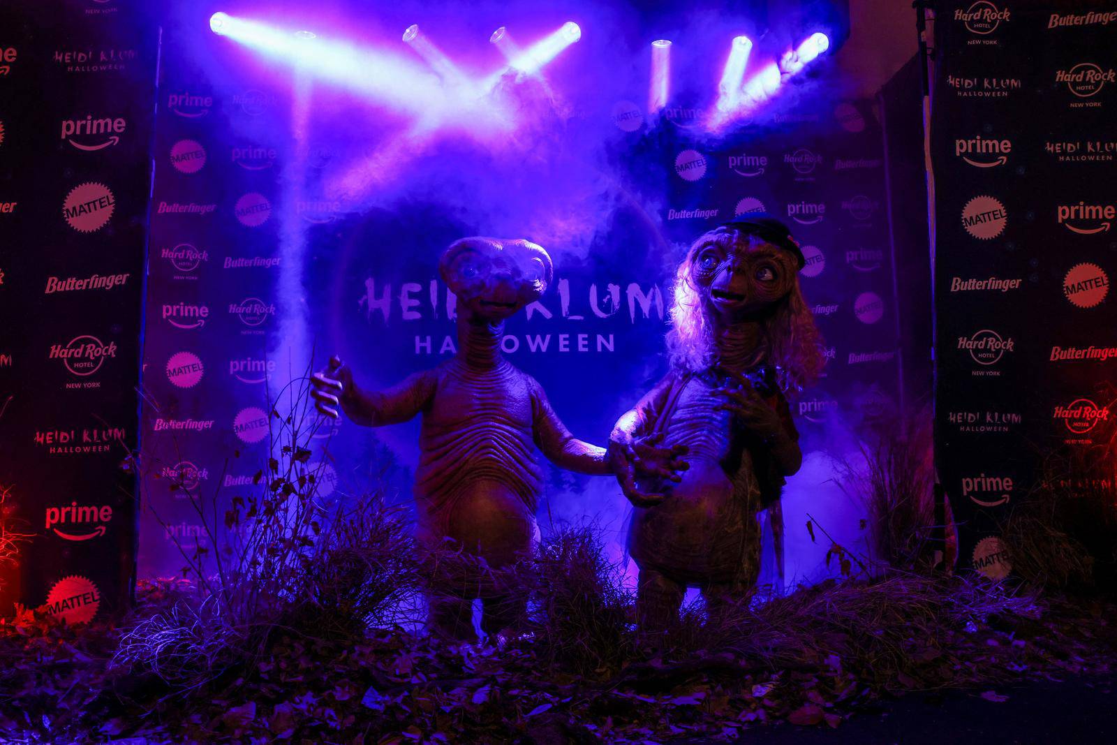 Heidi Klum hosts annual Halloween party in New York