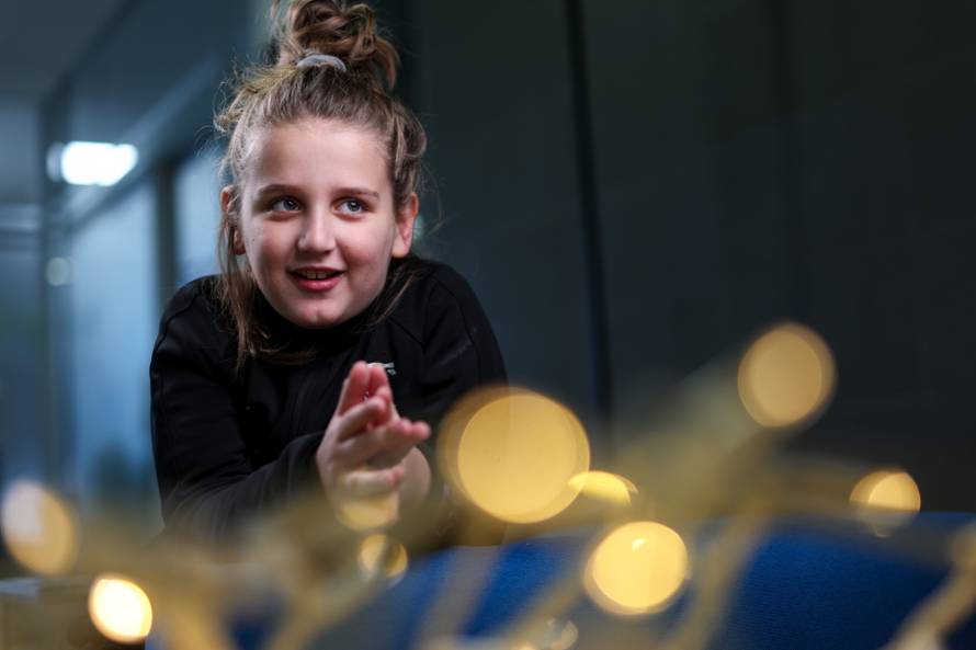 24 SATA Zagreb: Dječak Patrick pušta dugu kosu pa je donira djeci oboljeloj od malignih bolesti