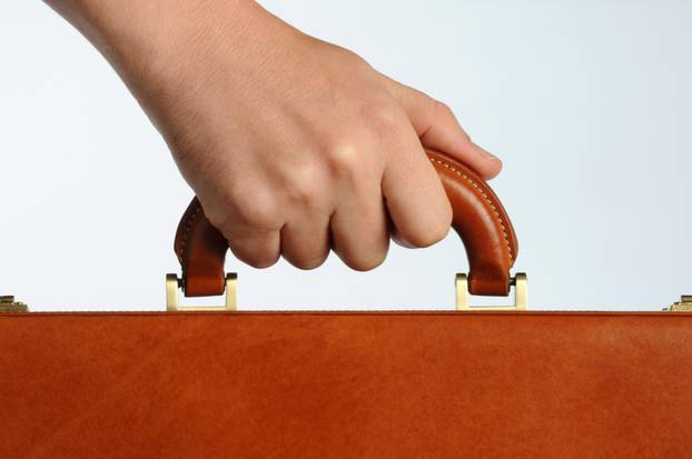 12 čestih pogrešaka s torbicama zbog njih ćete izgledati starije