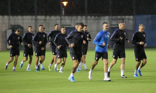 'Vatreni' bez četvorice trenirali po pljusku na Hitrec Kacianu