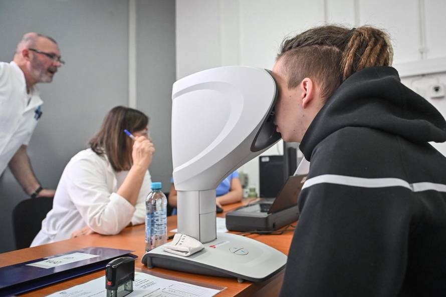 FOTO Ovi mladići od ožujka kreću na vojnu obuku: Otkrili što ih očekuje na pregledu