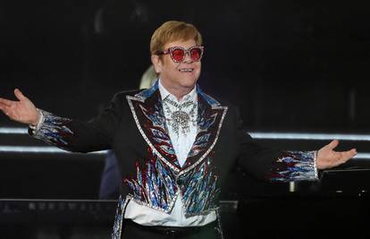 Elton John prije skoro 50 godina poklonio cvijeće obožavateljici, a ona ga sad prodaje na aukciji