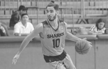 Crnogorski košarkaš srušio se na utakmici, umro je u bolnici
