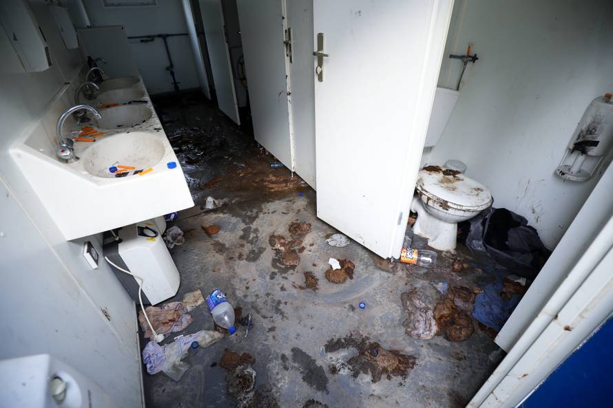 Noć u paklu Vučjaka: Mlate nas i pucaju, bojimo se crne policije