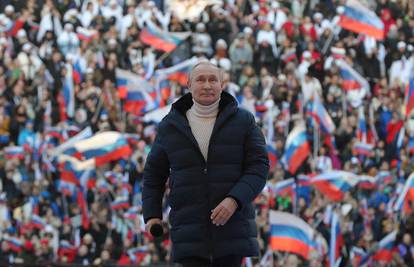 'Pitajte me što god želite': Putin uskoro izlazi pred narod, prošle godine dobio je milijune pitanja
