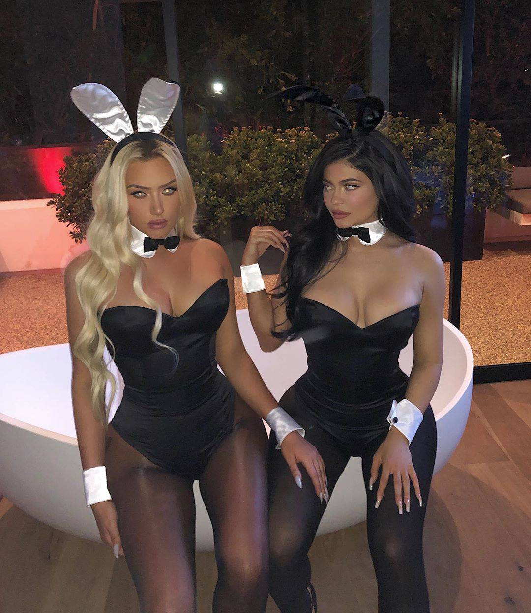 Kylie zasjala kao Playboyeva zečica u atraktivnom kostimu