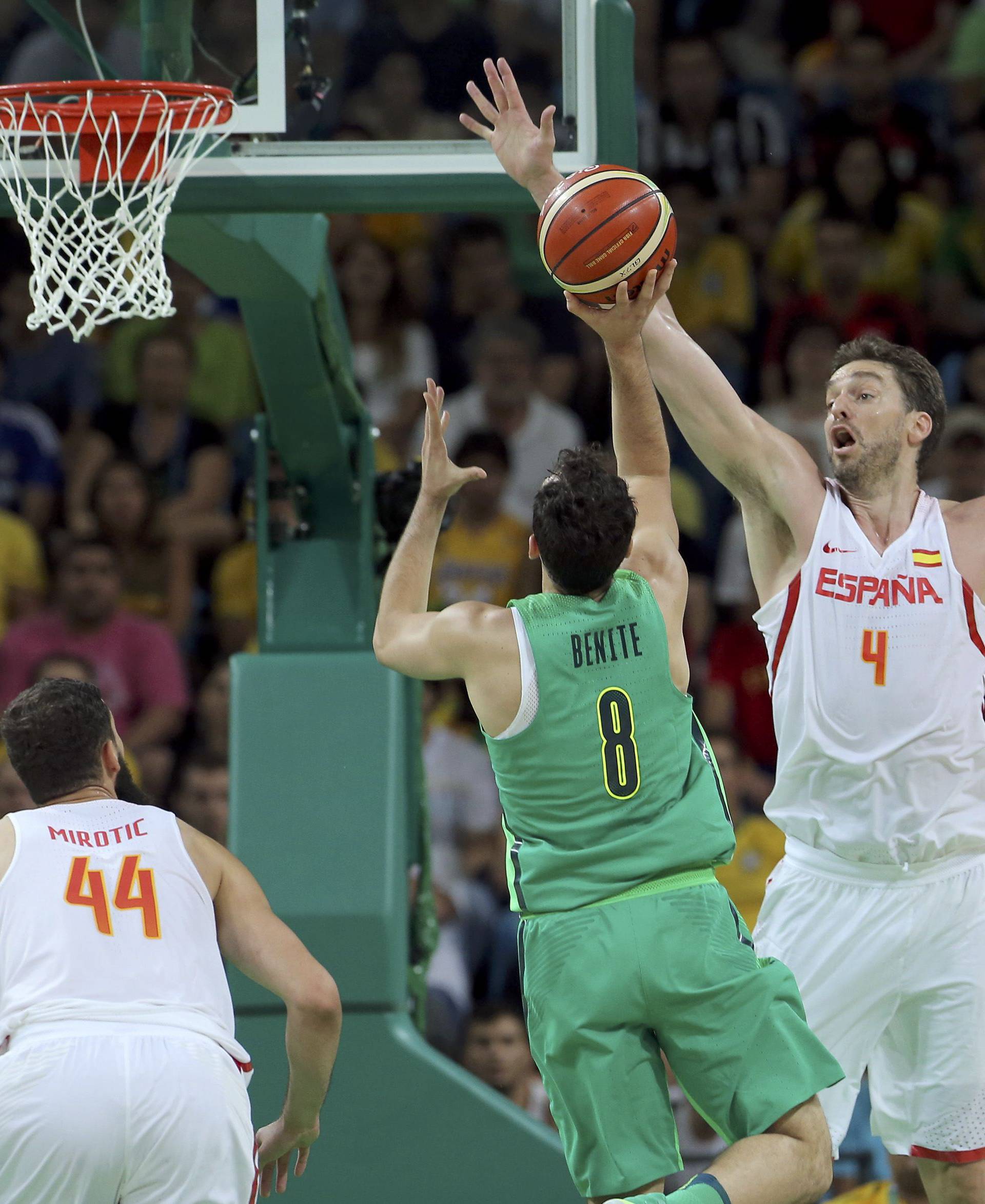 Basketball - Men's Preliminary Round Group B Spain v Brazil