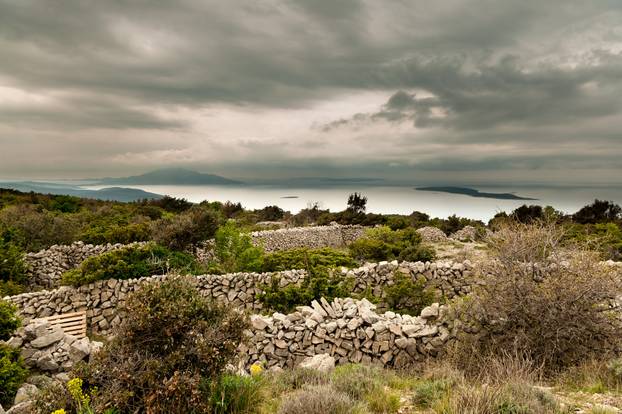 Stone walls near Grmov