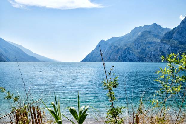 FOTO Idealne ljetne destinacije za prvo putovanje s vašim partnerom prema Bookingu