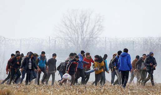 Turska tvrdi da je upucan jedan migrant, Grci izjavili: 'To je laž'