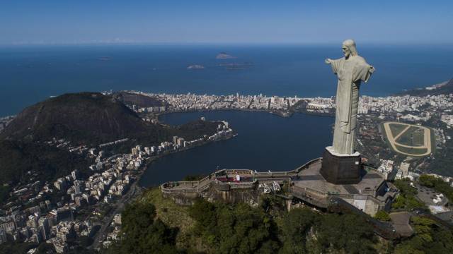 Cristo Redentor in Rio remains closed