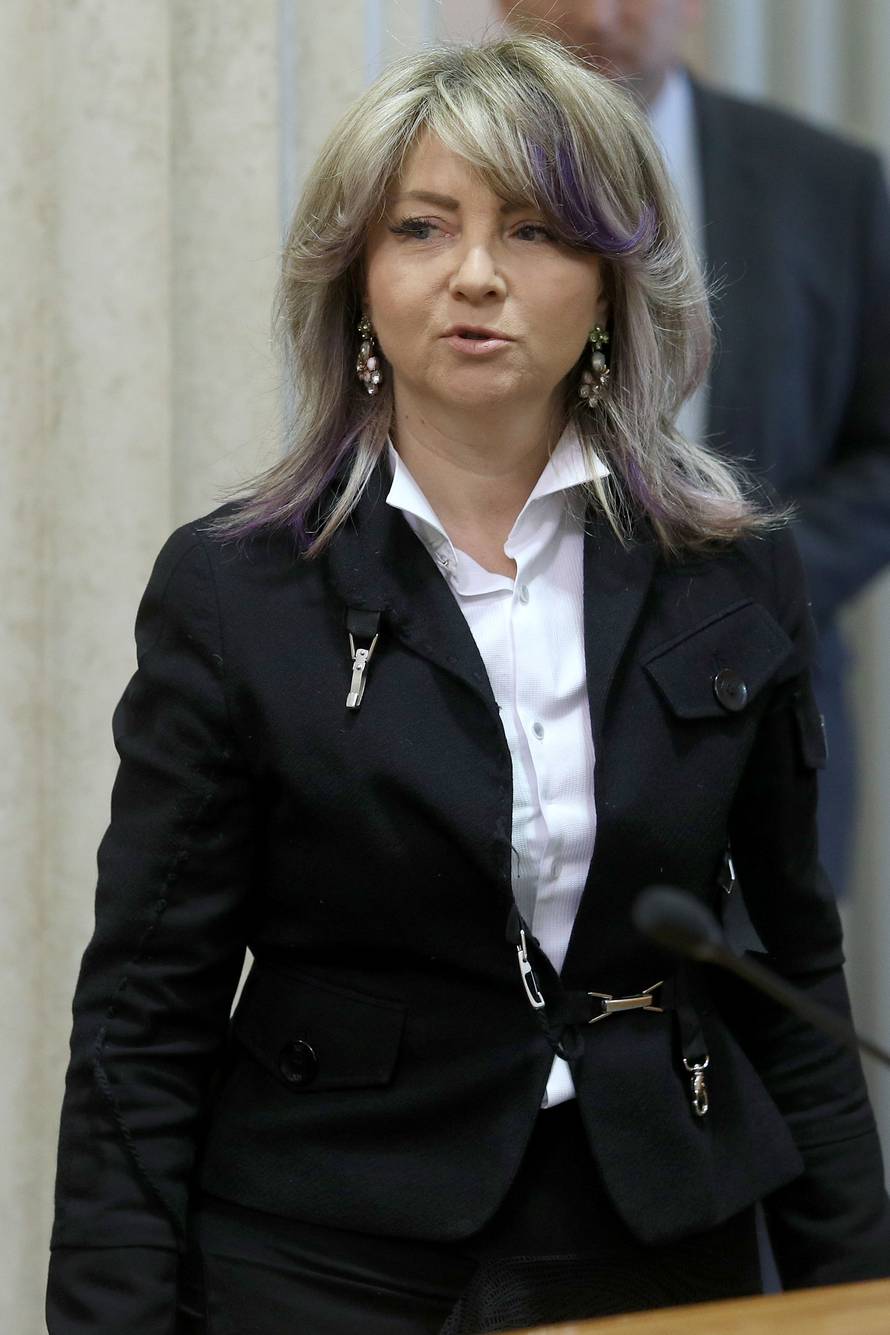 Zagreb: Moda Sunčane Glavak tijekom sjednice Sabora RH