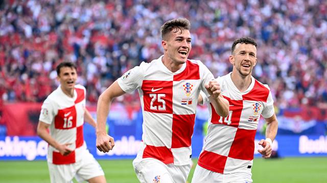 Hamburg: Susret Hrvatske i Albanije u 2. kolu skupine B na Europskom prvenstvu, Hrvatska u dvije minute okrenula utakmicu na 2:1