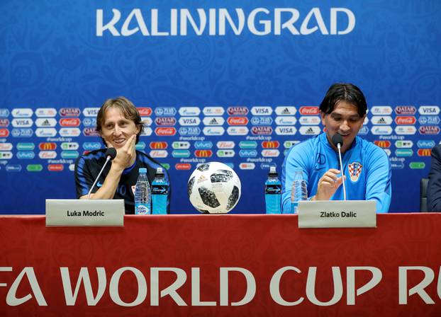 Kalinjingrad: Dobro raspoloženi Luka Modrić i Zlatko Dalić na konferenciji za medije