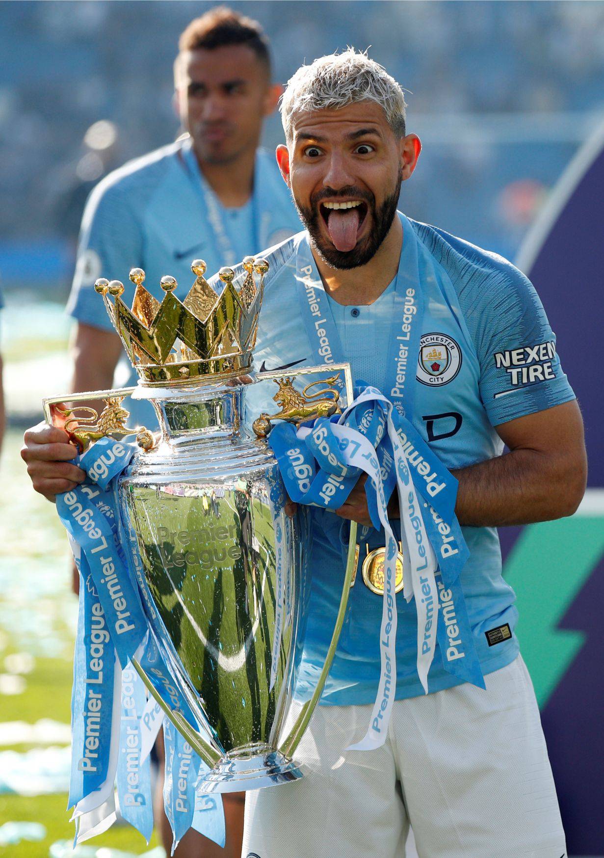 Kompany podigao trofej: Redsi nisu zaslužili završiti drugi...