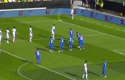 VIDEO Nogometaši BiH izveli su korner na 'inovativni' način. Pogledajte zanimljivu strategiju