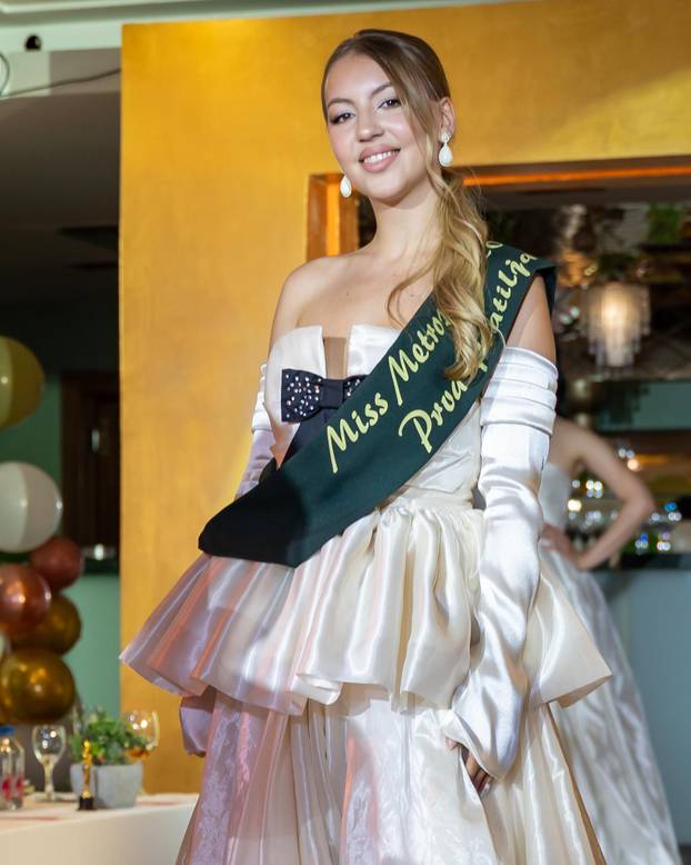 FOTO Ma, ovo se ne viđa često! Pogledajte kako je izgledao izbor za Miss Metropole...
