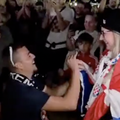 VIDEO Na koncertu Thompsona 'pale' i zaruke: 'Svi su navijali, a onda smo našli i prsten...'