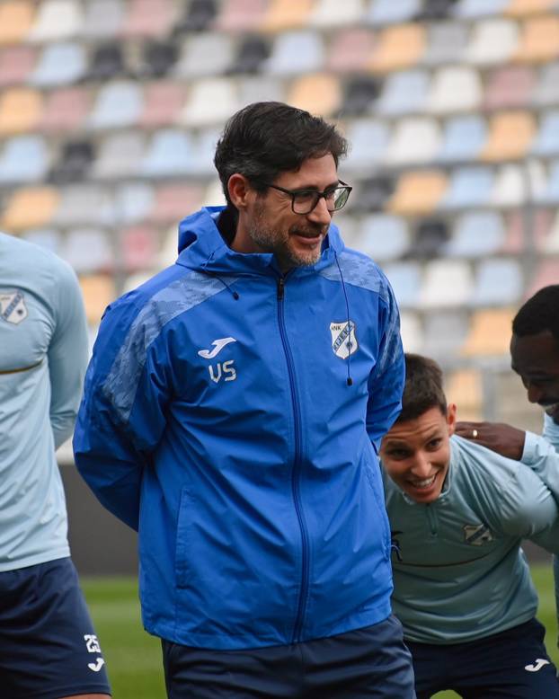 FOTO Victor Sanchez iz bolnice ravno na trening. Pogledajte prve fotke trenera Rijeke