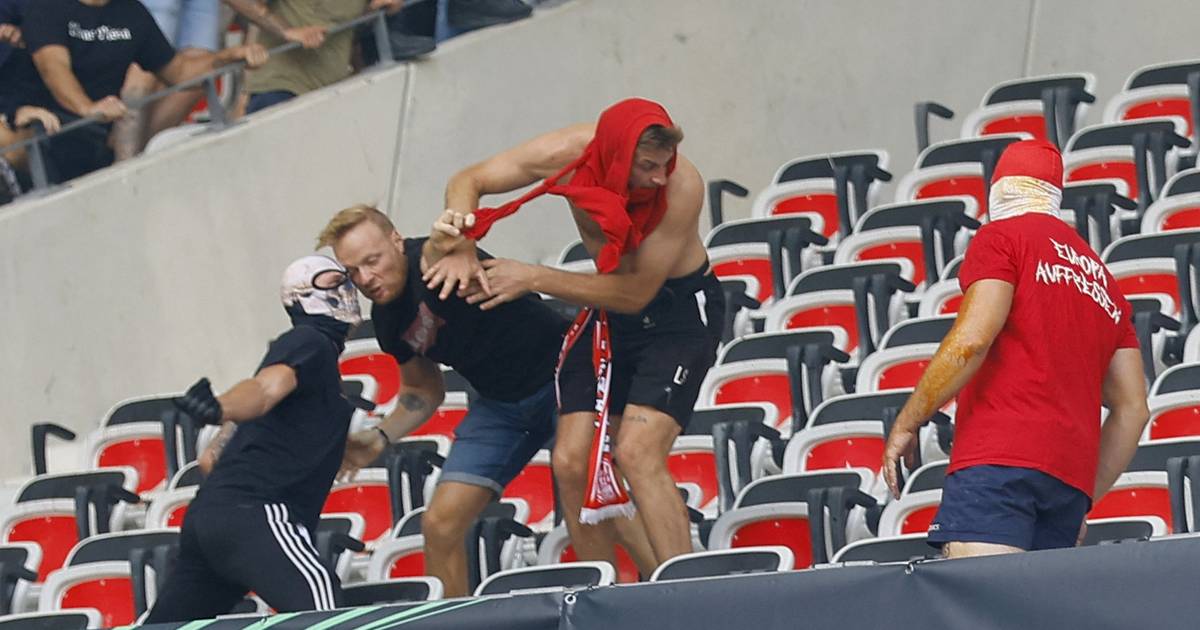 FOTO/VIDEO Neredi uoči utakmice Nice – Köln, huligani se potukli na tribini