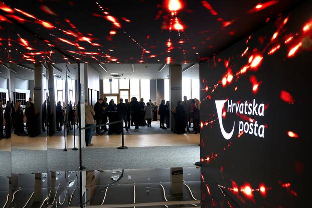 Zagreb: Hrvatska pošta održala konferenciju "26 godina ispred vremena"
