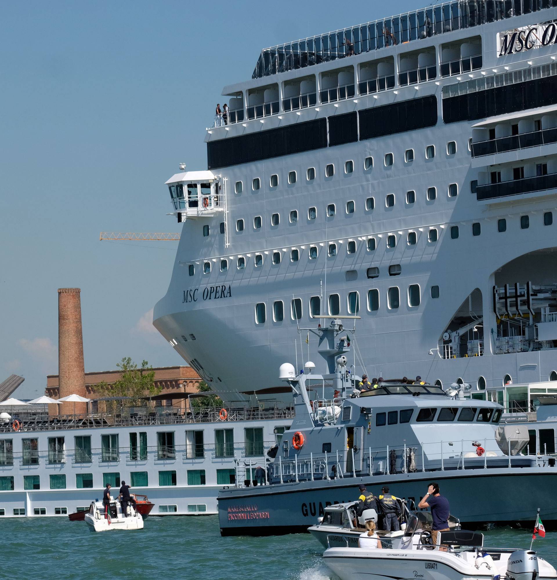 Sudar brodova u Veneciji: Ljudi u panici bježali pred kruzerom!