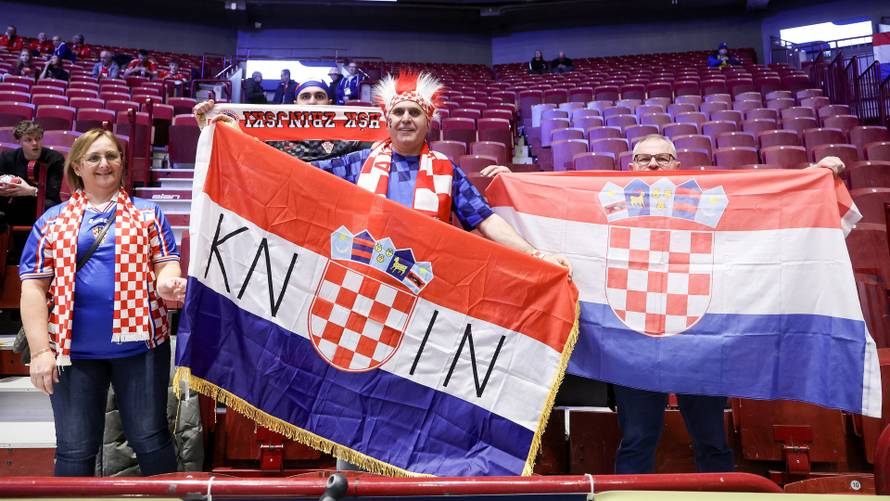 Malmo: Navijači Hrvatske i Mađarske na rukometnoj utakmici EHF prvenstva
