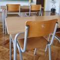 U školi u Perušiću prekinuta je nastava: Jedan učenik prijetio, ravnateljica je pozvala policiju