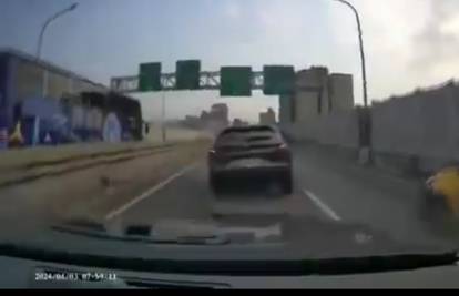 VIDEO Pogledajte trenutak razornog potresa na autocesti:  Sve se zaljuljalo pod vozilima