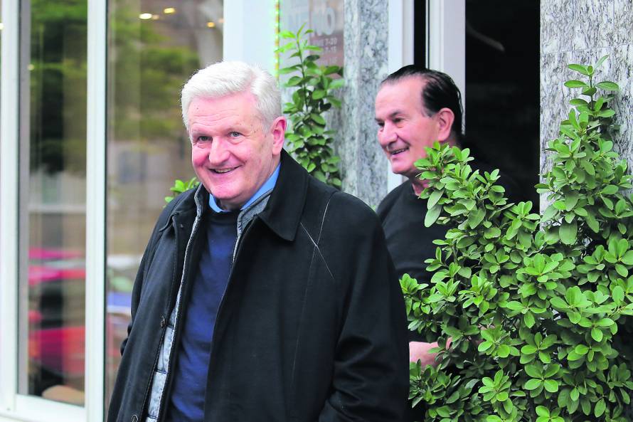 Kada je sin poželio Angelinu Jolie, tata Ivica mu je sredio