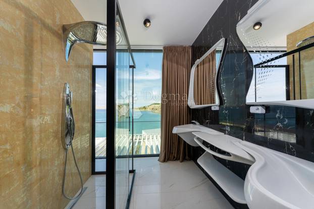 FOTO Pogledajte James Bond vilu u Ražancu! Prodaje se, a oglas je teško prepričati...