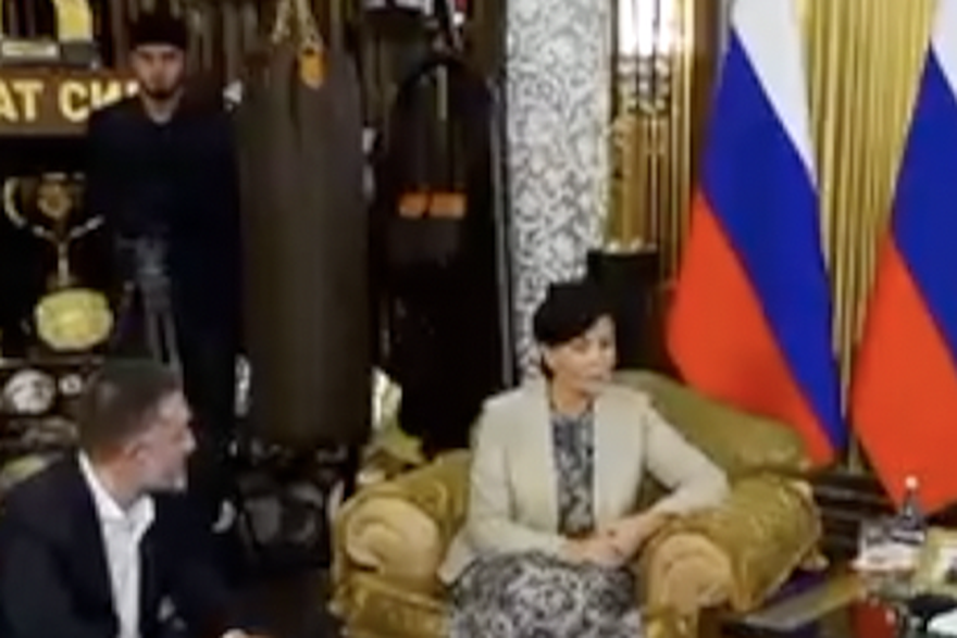 U uredu Čečenskog vođe Kadirova njiše se boksačka vreća Louis Vuitton