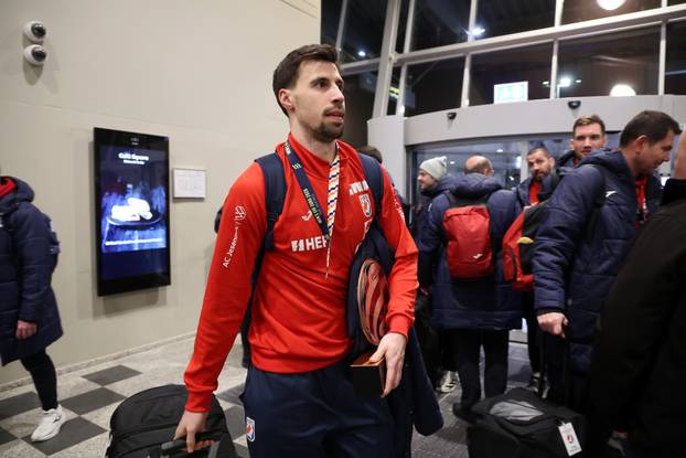 Billund: Rukometasi Hrvatske družili se s navijačima u zračnoj luci prije odlaska u Hrvatsku