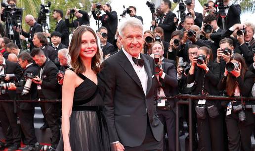 Harrison Ford stigao u Cannes sa suprugom: Biste li danas prepoznali slavnu Ally McBeal?