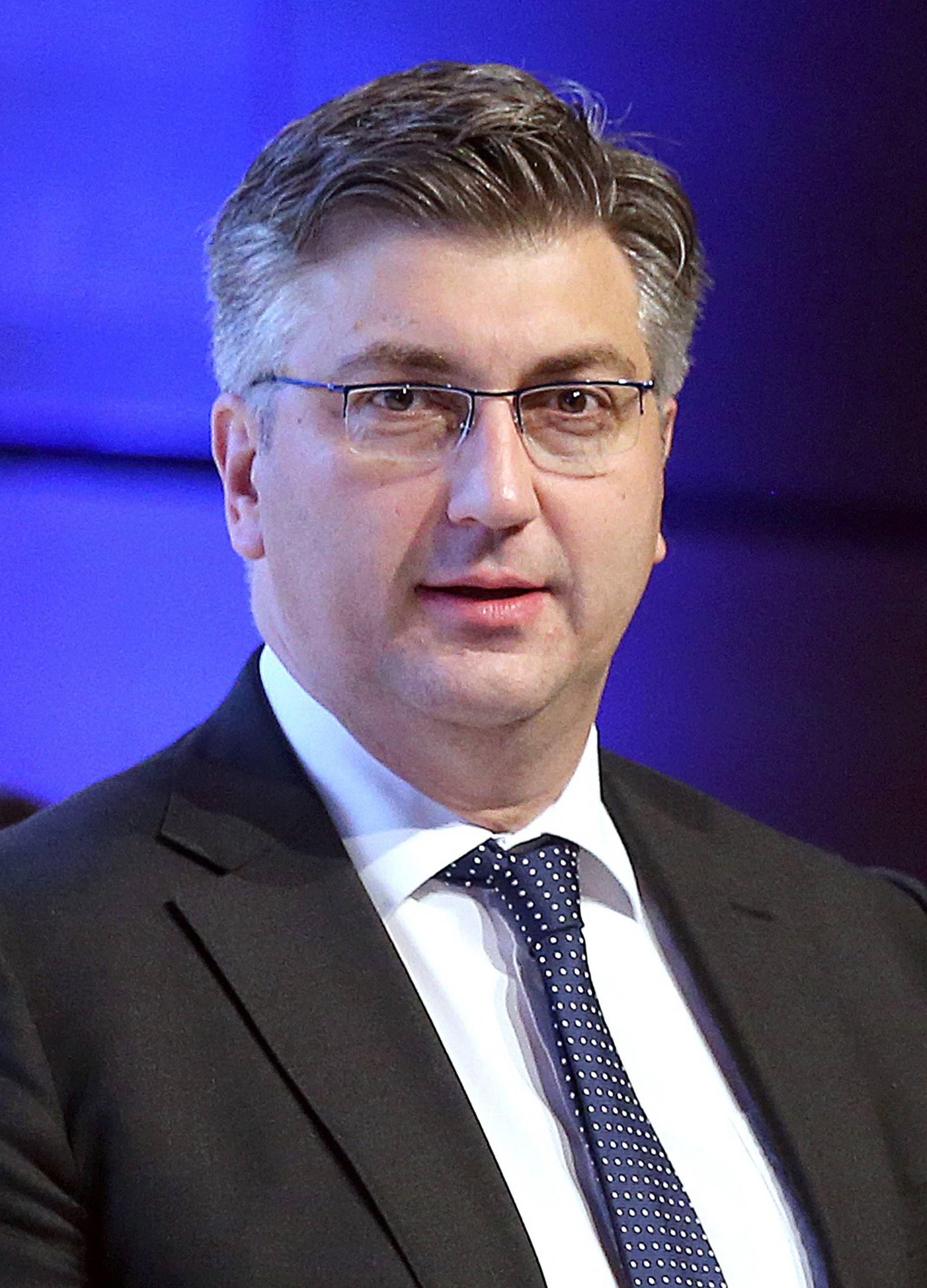 Plenković: Smanjenje stope PDV-a tek je jedna od mjera...