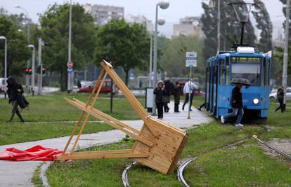 Bandić otvorio besplatnu liniju: 'Ovakva oluja nije zabilježena'